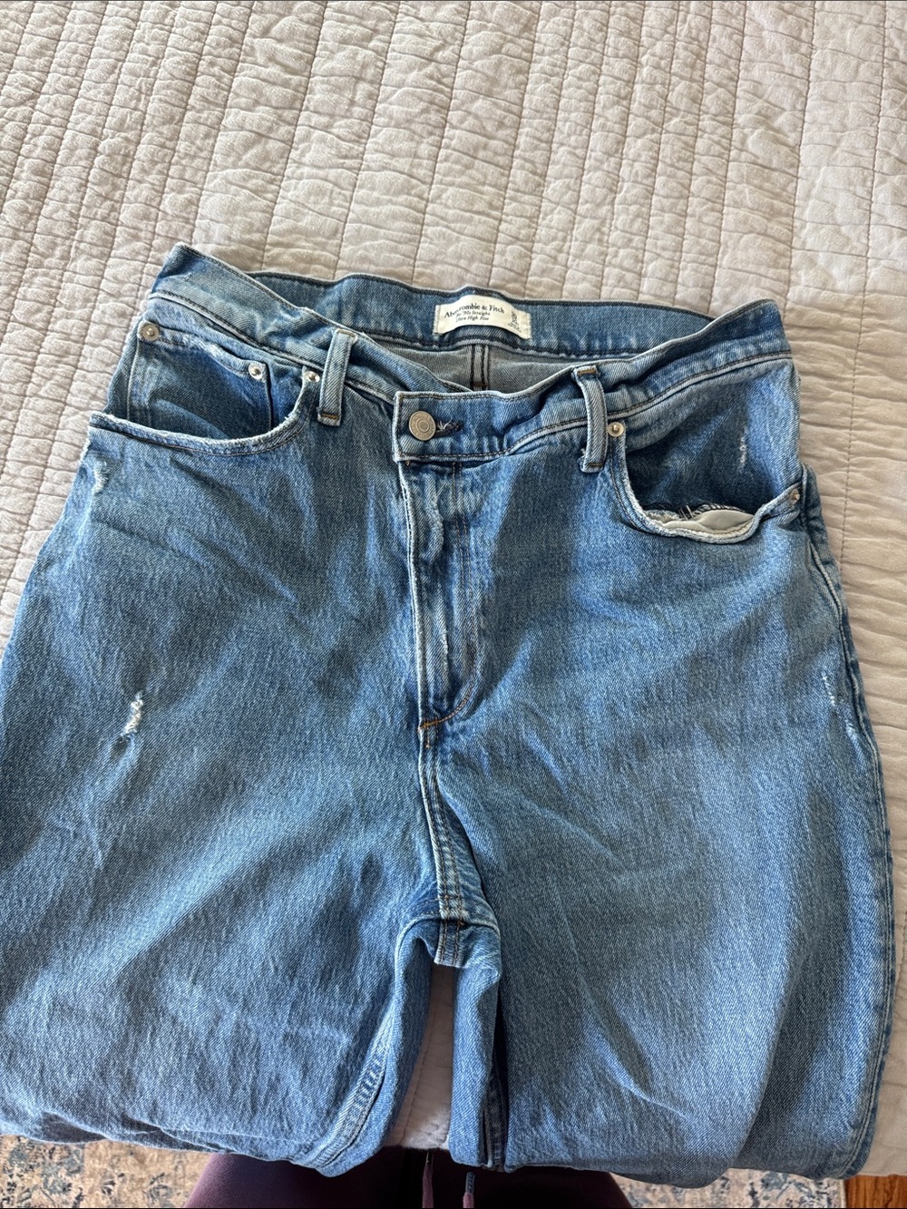 Abercrombie & Fitch Medium Wash Women’s ultra high waist 90’s jeans